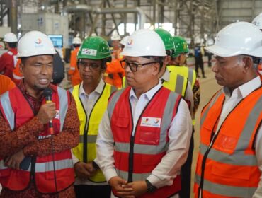 Wakil Gubernur Kepulauan Riau, Nyanyang Haris Pratamura, mengapresiasi dimulainya pemotongan baja perdana (first steel cut) Proyek Bahtera Haluan Lestari Floating Production Storage and Offloading (BHL FPSO) yang dilaksanakan PT Saipem Indonesia Karimun Yard di Kabupaten Karimun, Kamis (23/7/2026).