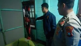 Anggota Kepolisian Polsek Palmatak melakukan olah TKP